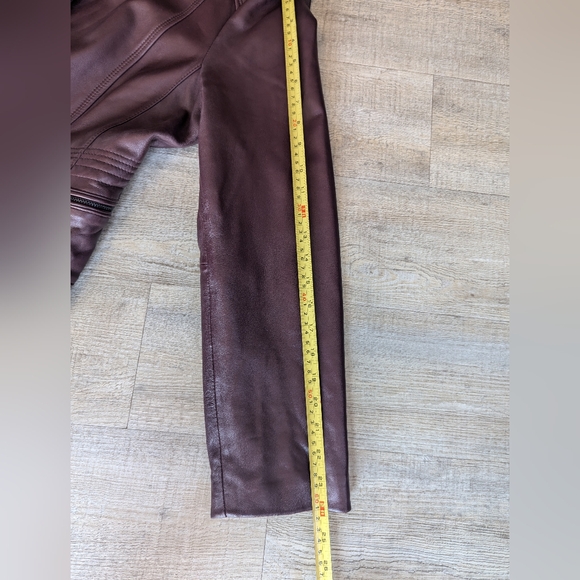 Leather Jacket - Picture 8 of 8